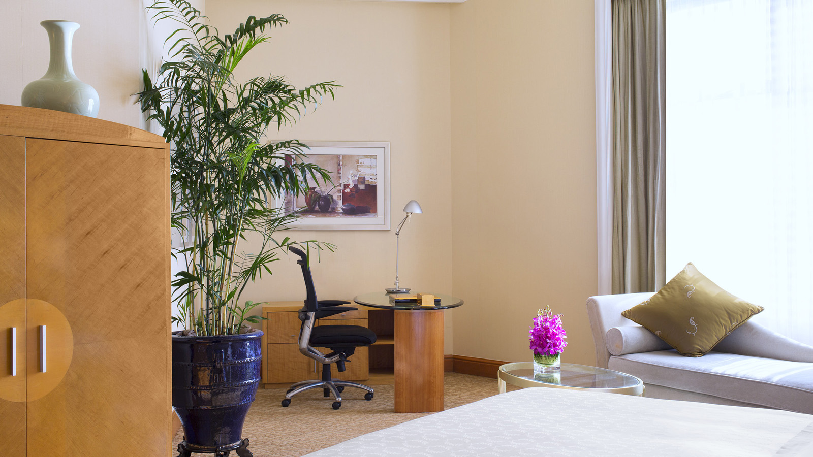 Grand Tower Presidential Suite